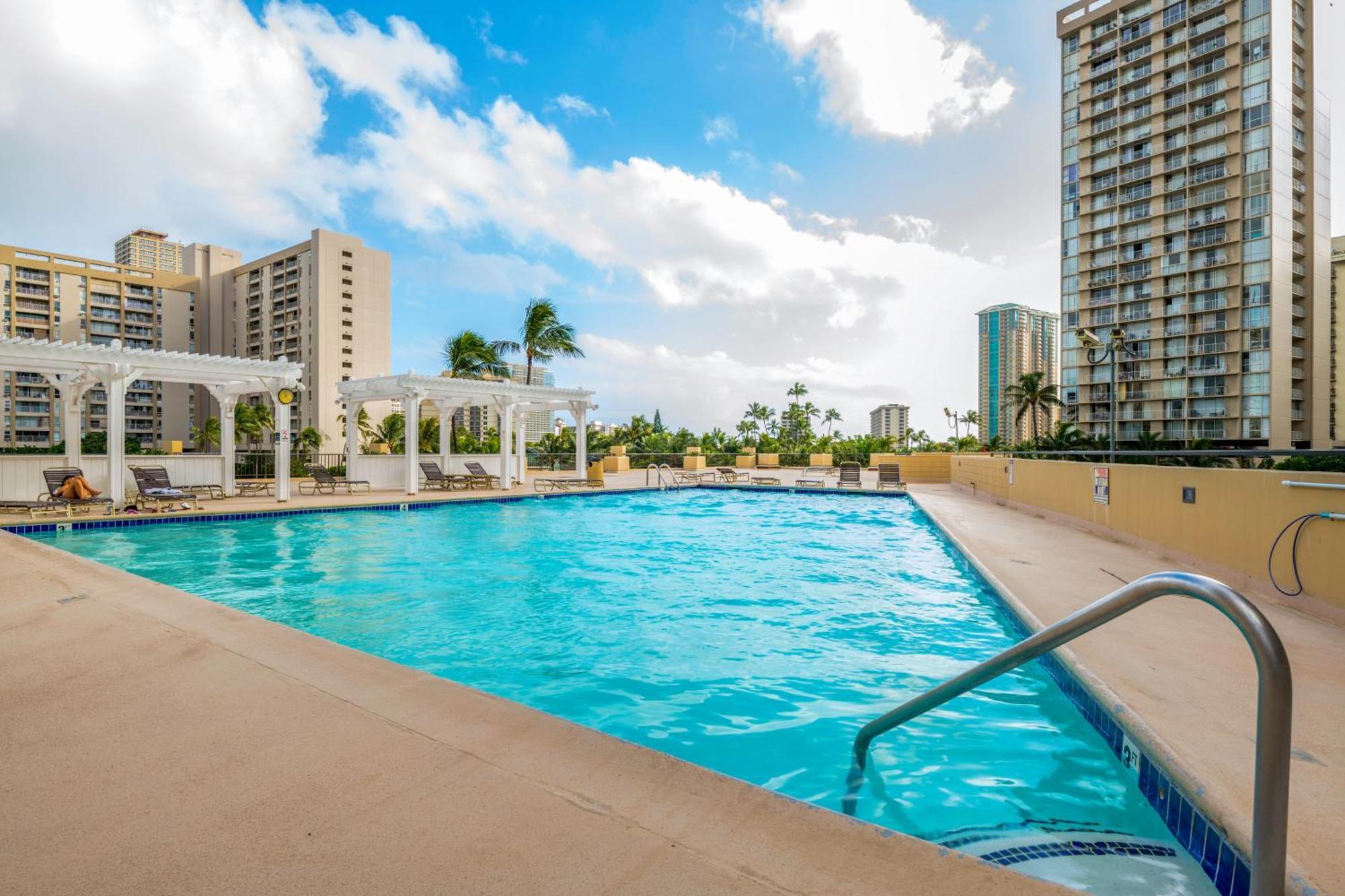 Ferienwohnung Hawaiian Monarch Penthouse 402 Honolulu Exterior foto